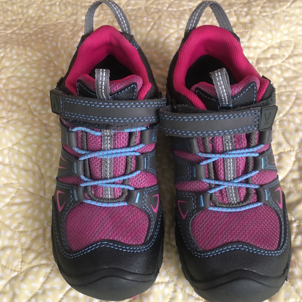 Kids (size 13) NWOB, Keen Hiking Shoes